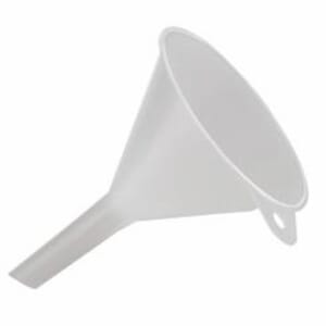 Trakt i plast. Diameter: 6 cm.