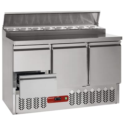 SALP3/R6+GC1/2/R6 Salatkjølebenk med garnityr 2 skuffer SALP3-R6_GC12R6.jpg