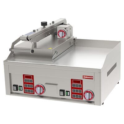 A9 PLC62_C12 - Hamburgergrill med auto åpning, glatt stekeflate. 650x480mm. Scheie Storkjøkken. Diamond...jpg