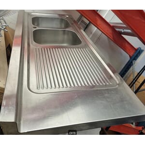 Pent brukt, Benkebeslag med 2 vasker 150x60x5+7h/cm .